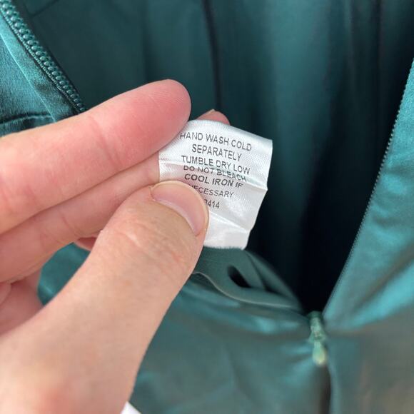 Sugar Lips Green Sleeveless v-neck wide leg jumpsuit Small holiday event evening - Picture 9 of 9